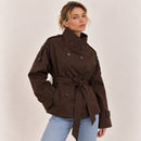 SELENE – Taillierte Trenchjacke mit Gürtel