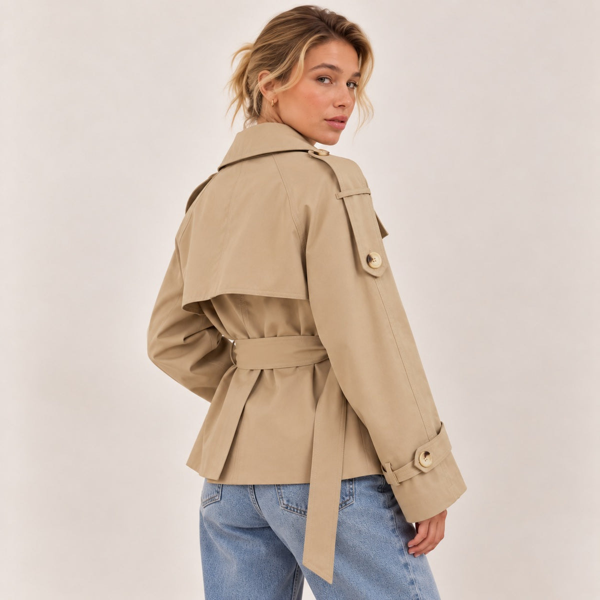 SELENE – Taillierte Trenchjacke mit Gürtel